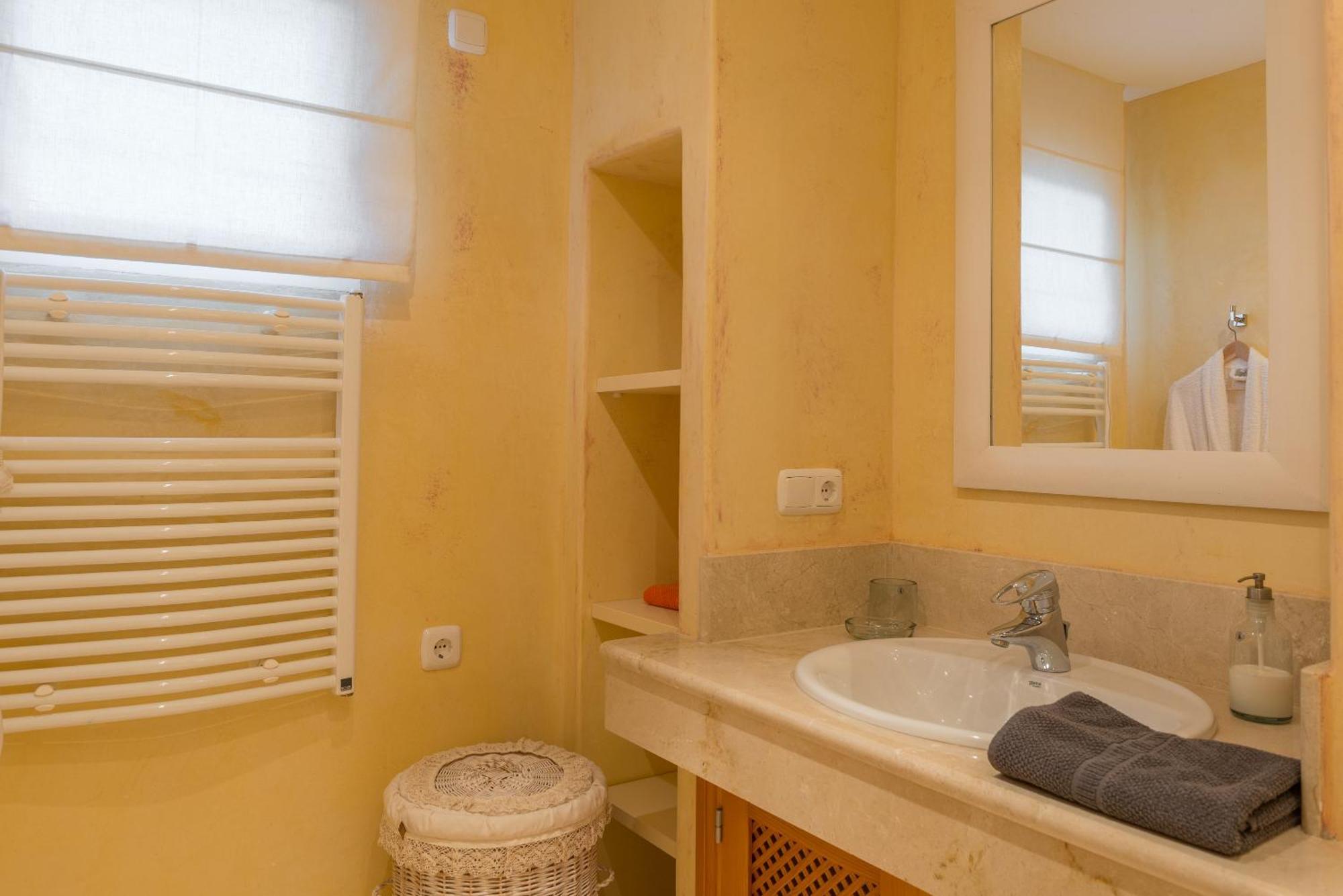 Resort Villas Andalucia 베날룹카싸스비에야스 객실 사진