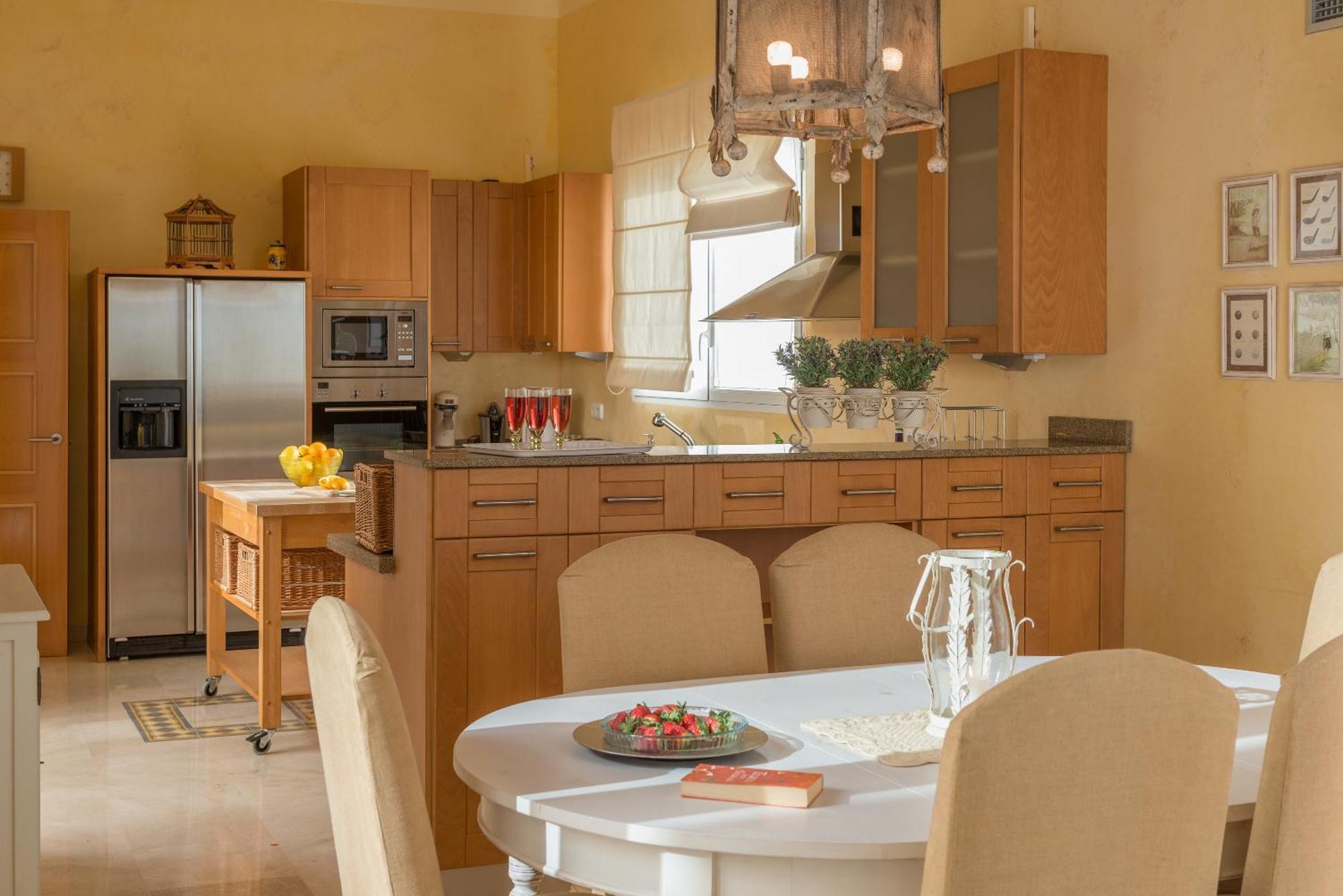 Resort Villas Andalucia 베날룹카싸스비에야스 객실 사진
