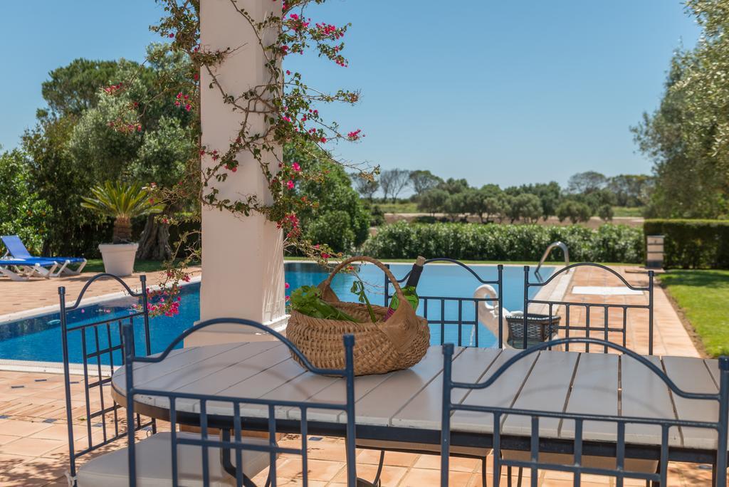 Resort Villas Andalucia 베날룹카싸스비에야스 외부 사진