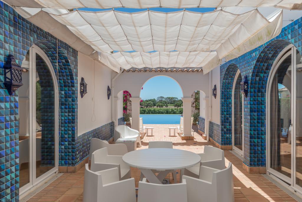 Resort Villas Andalucia 베날룹카싸스비에야스 외부 사진